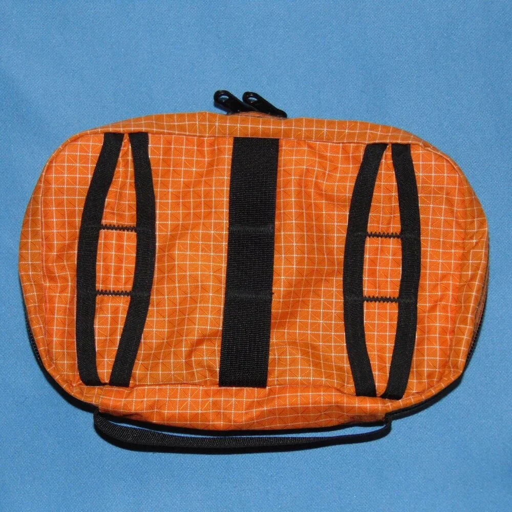 TOM BIHN  HANDY LITTLE THING - Picture 2 of 5